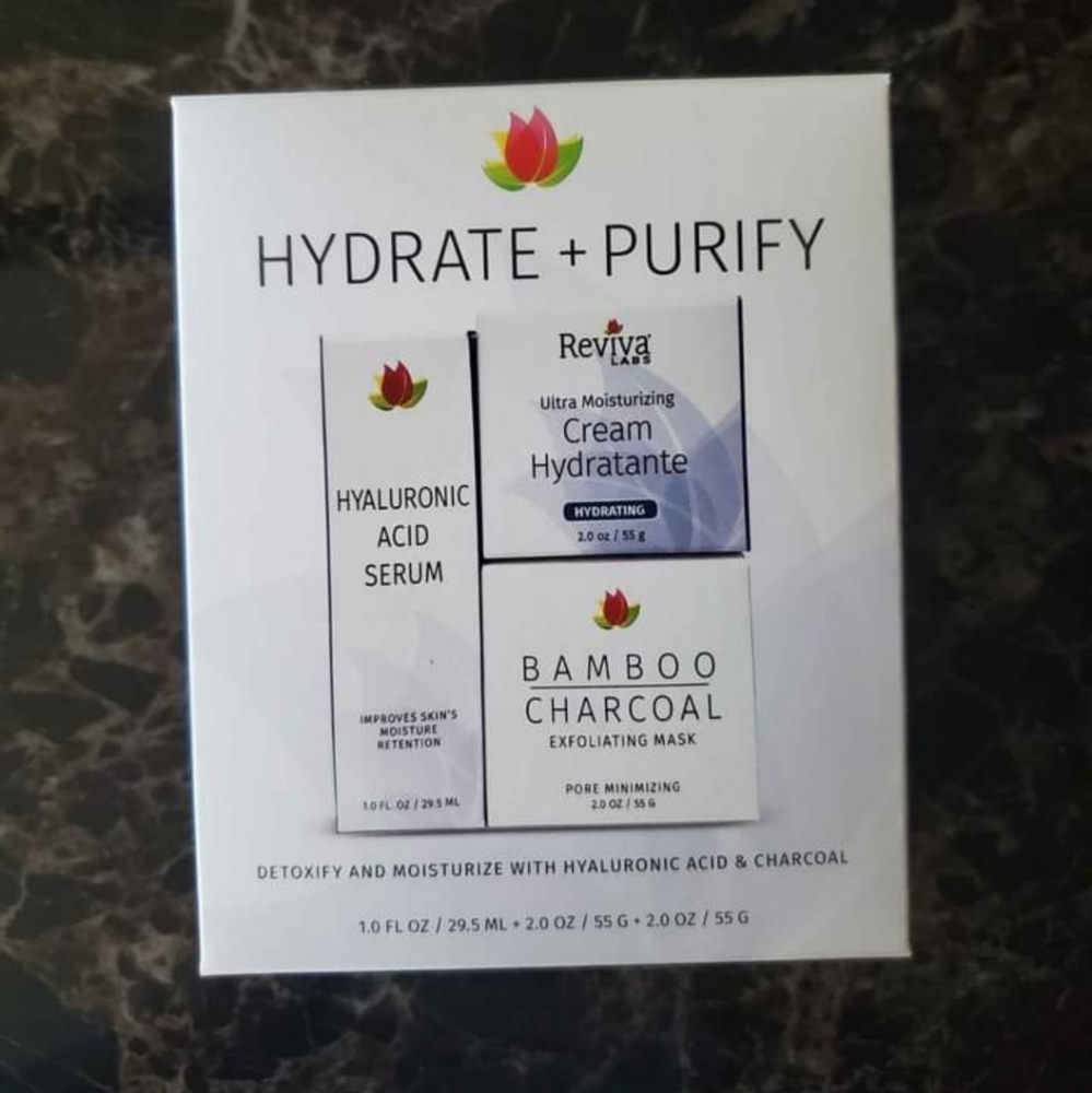 NEW Reviva Labs hydrating and purifying Skincare Gift Set, Full Size